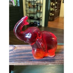 Vintage Kanawha 4" Amberina Elephant Figurine Glass